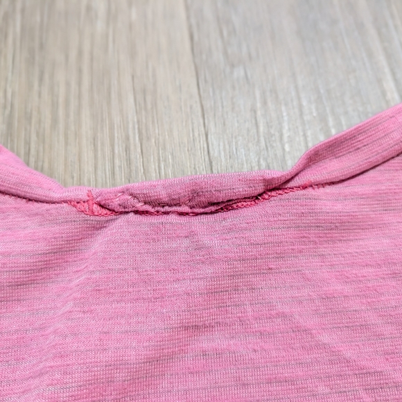 Lululemon Pink V-Neck Women's Top - Flaws - 6? - Preloved - Picture 9 of 11